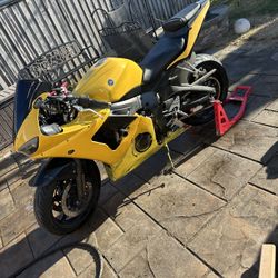 R6 