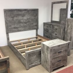 Six piece queen bedroom set
