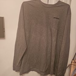 Szlrge Long sleve Patagonia shirt 