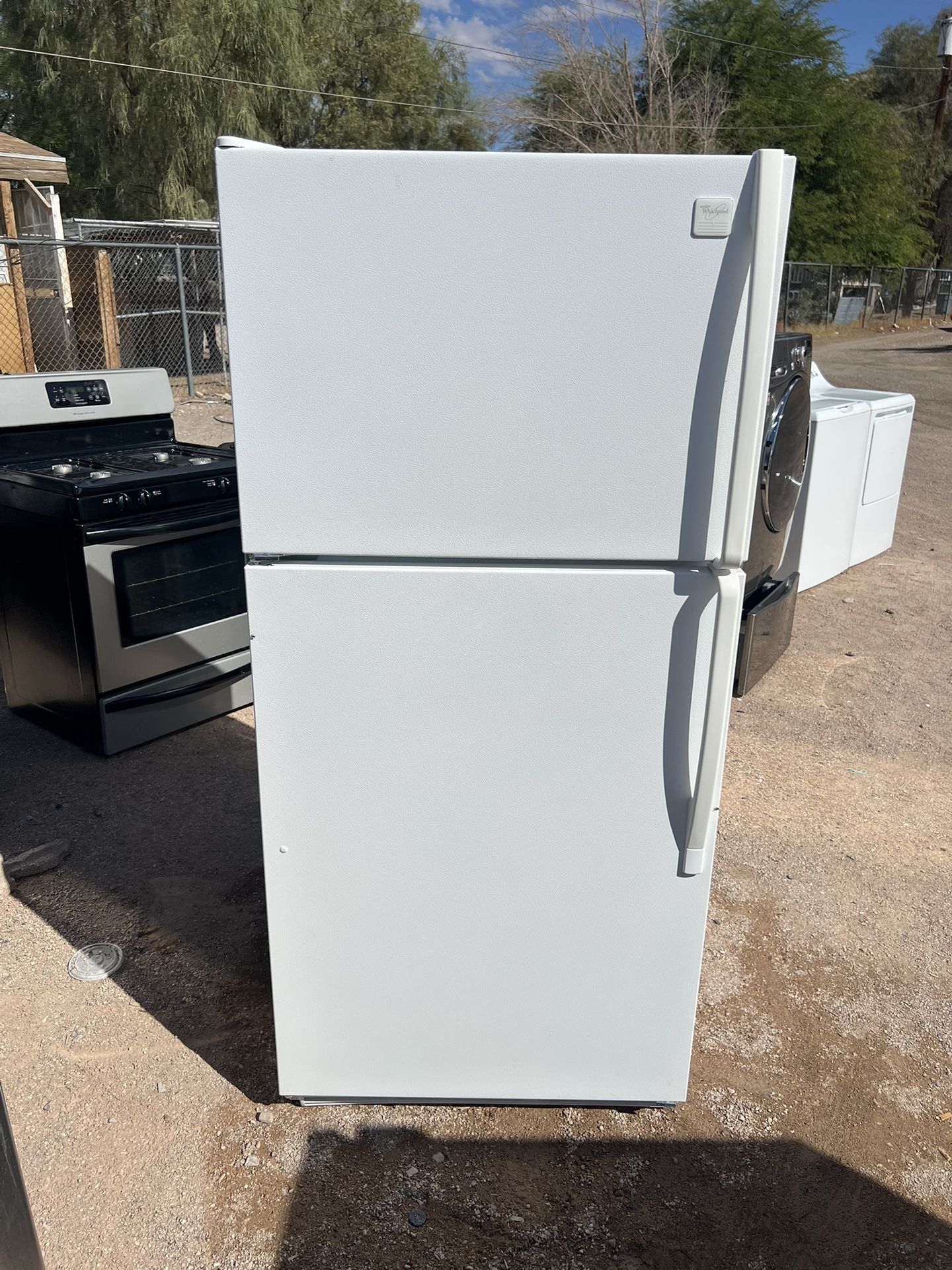 WHIRLPOOL REFRIGERATOR