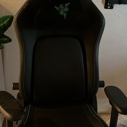 Gaming Chair- Razer Iskur V2