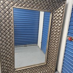 Mirror In Good Condition Like New 