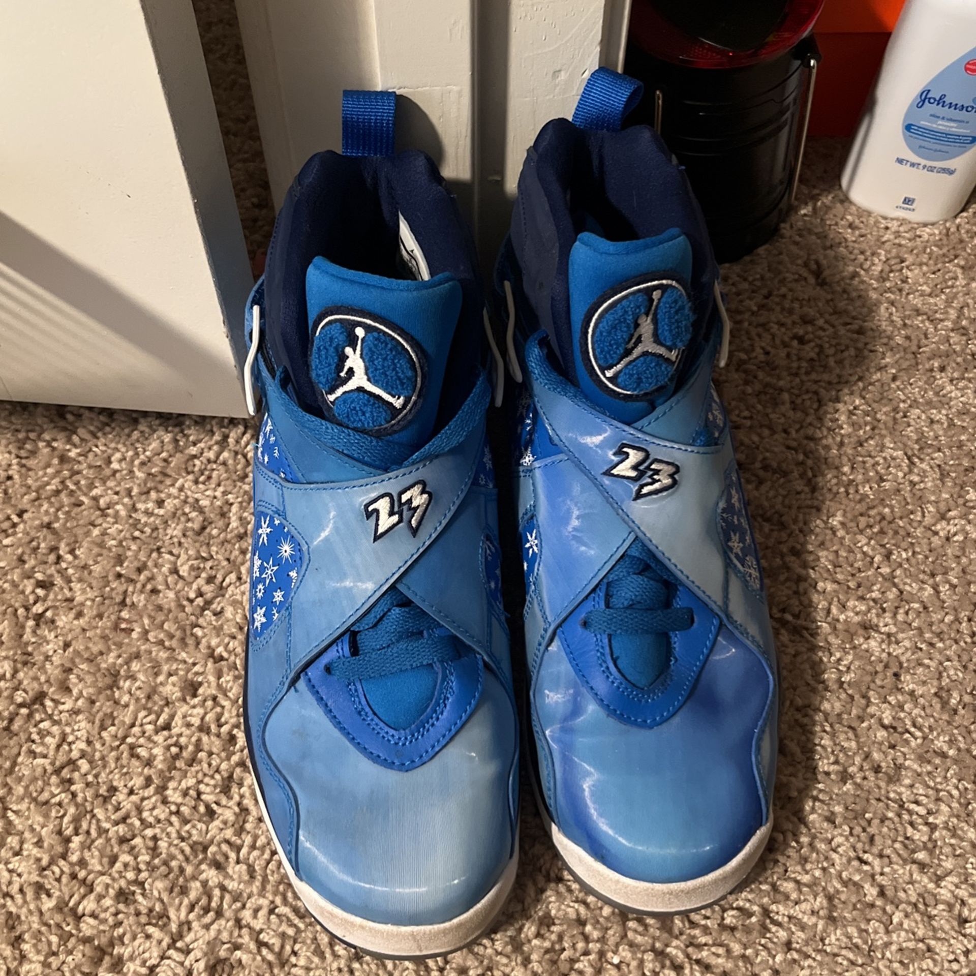 Jordan 8 Retro Snowflakes