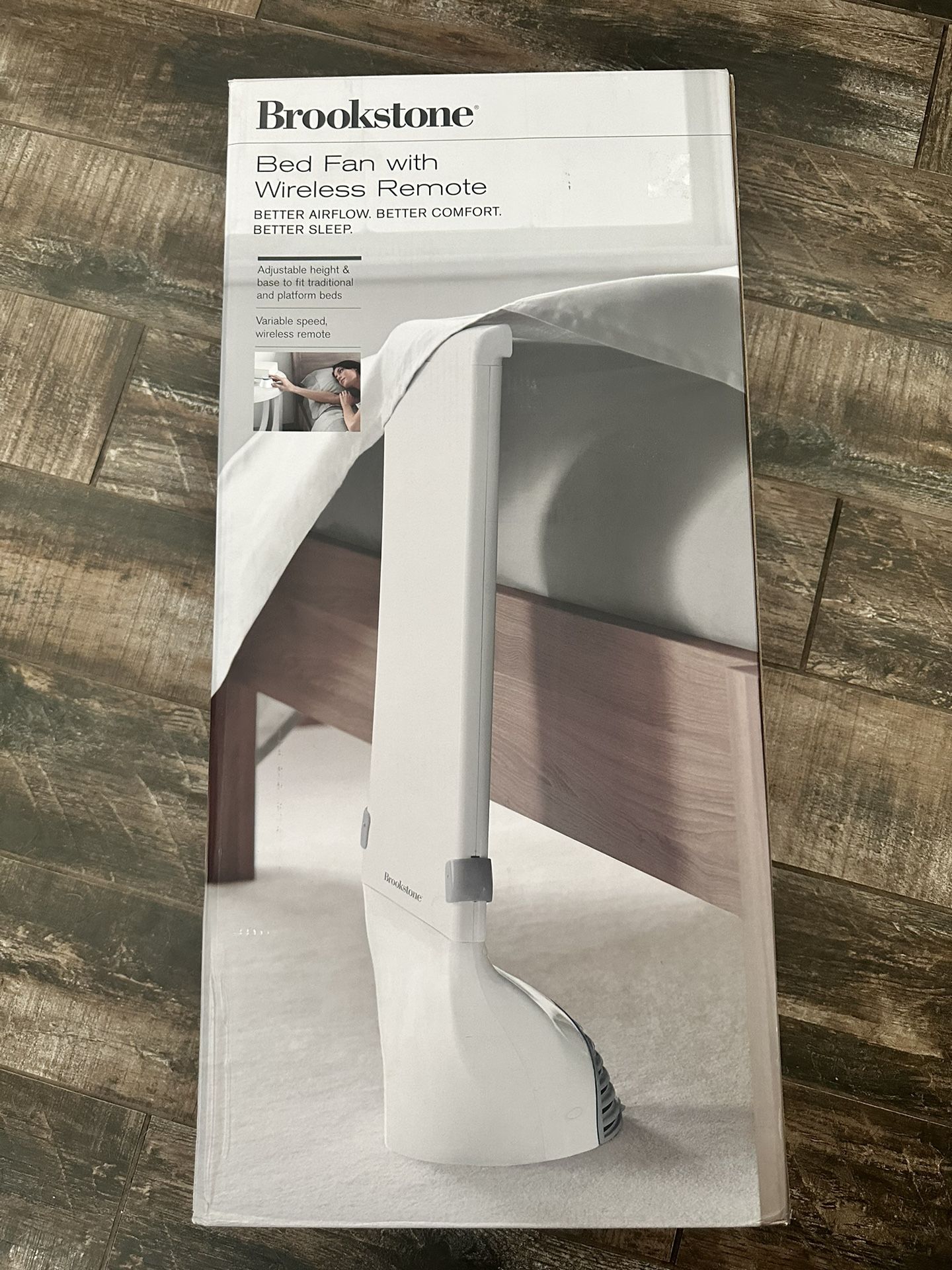 Brand New Brookstone Bed Fan With Wireless Remote