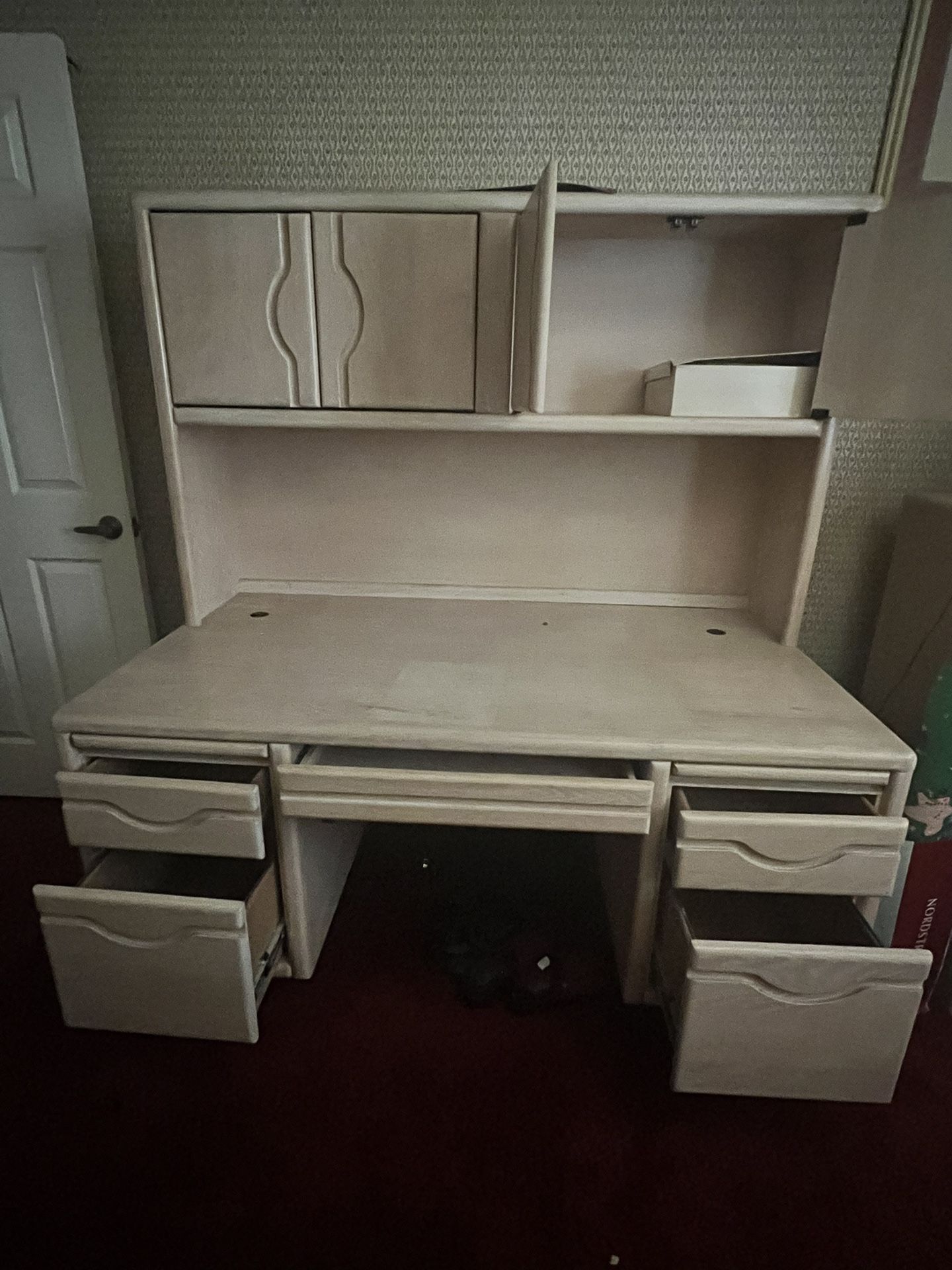 Full Home Office Set Up