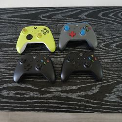 Xbox One Wireless Controllers ( Read Description)