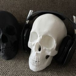 Skull Headphone Stand