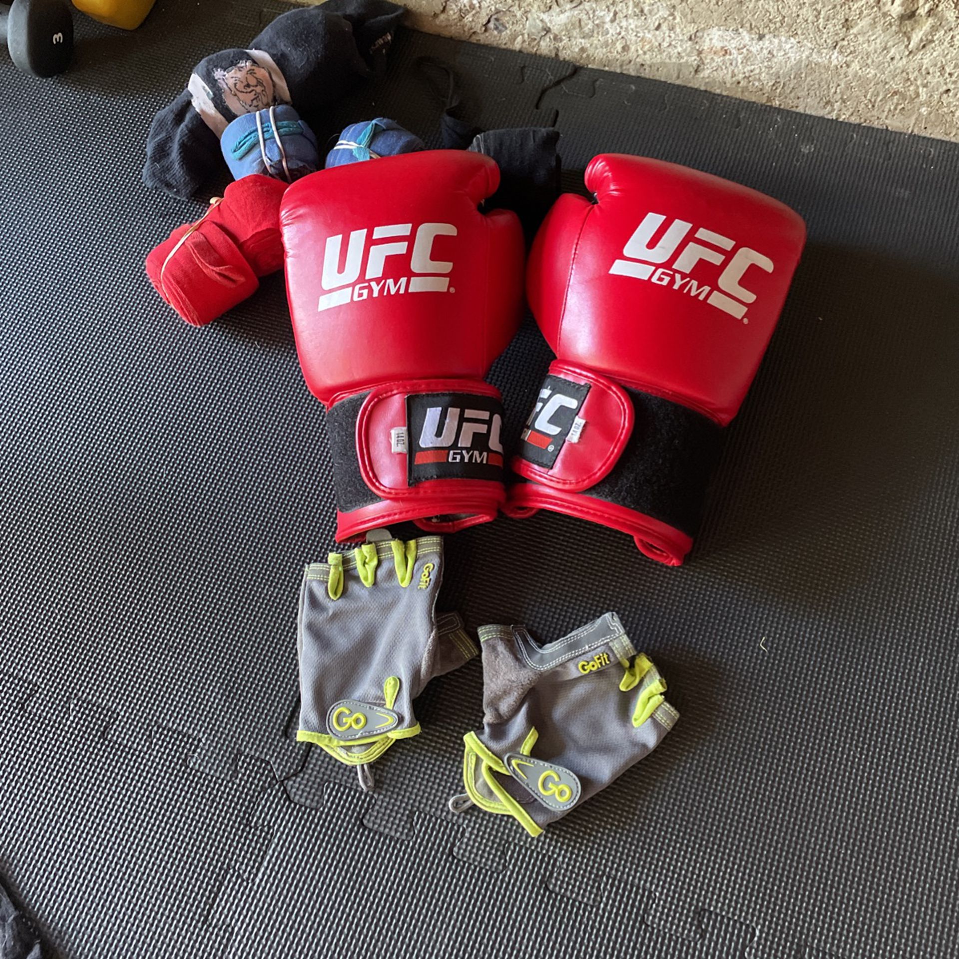 UFC boxing Gloves With Tape & Hand Gloves 