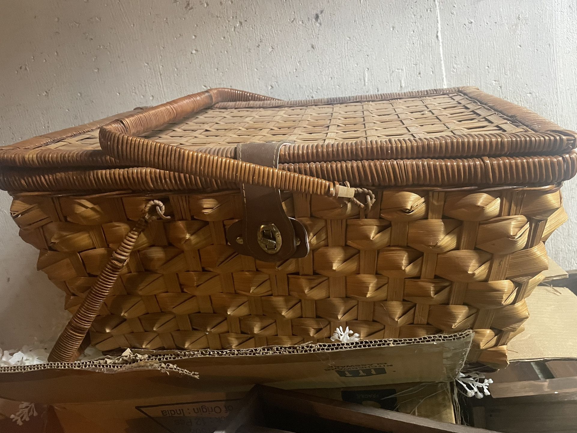Vintage Picnic Basket