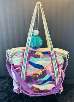 America & Beyond Women’s Large Tote Bag