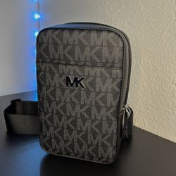 Michael Kors (MK) Crossbody Bag