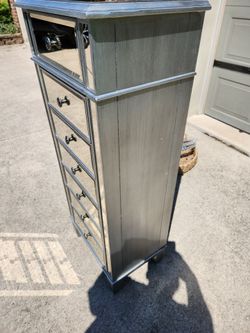 7 Drawer Lingerie Chest