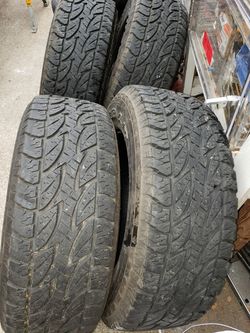 265/65/17P Dueler AT. SUV. Great tires.