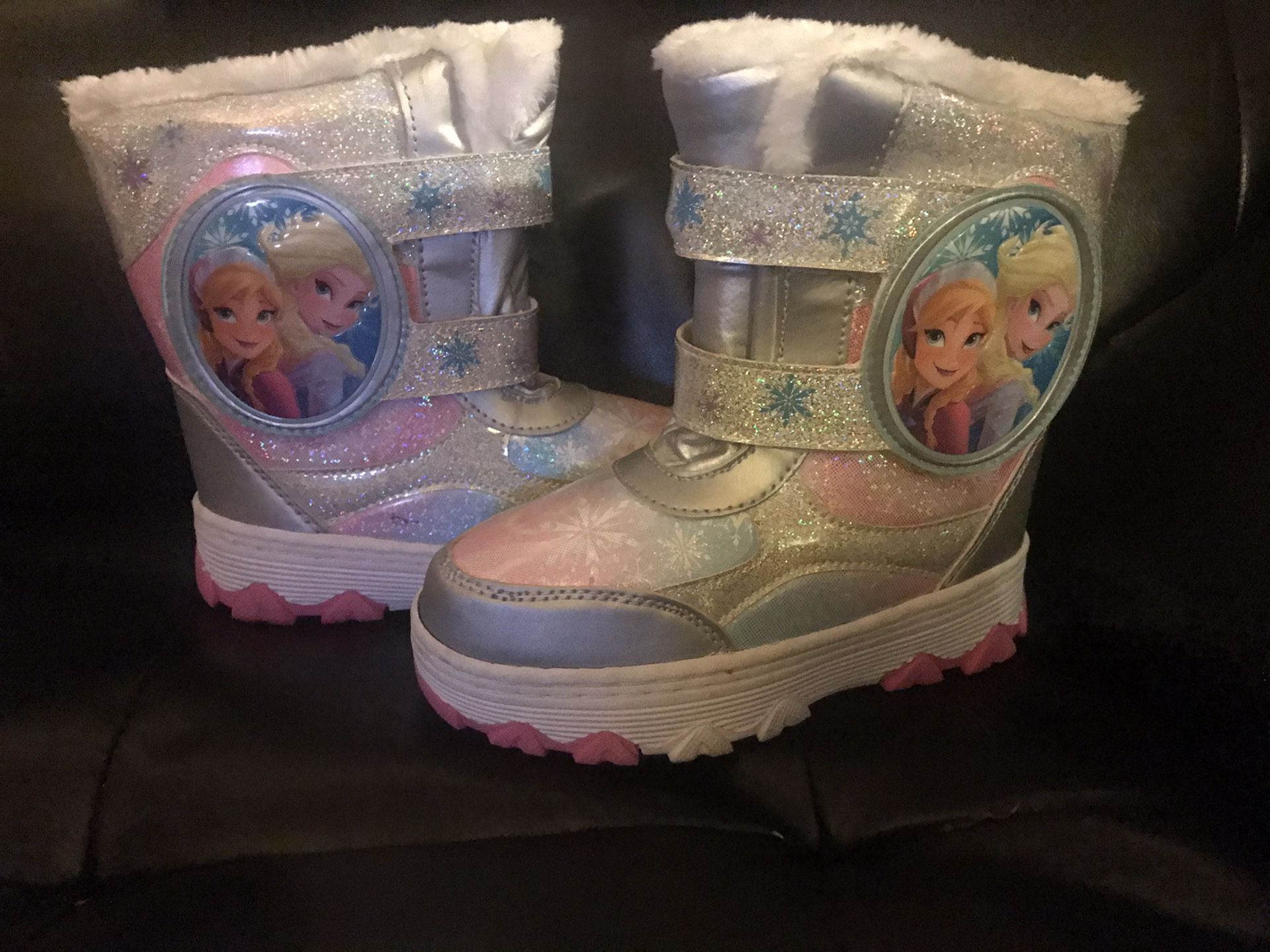 New frozen winter boots