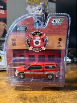 1:64 Die-Cast 2023 Chevy Silverado NewYork Fire Department