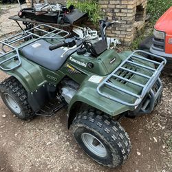  Kawasaki Prairie 250 4 Wheeler  ATV