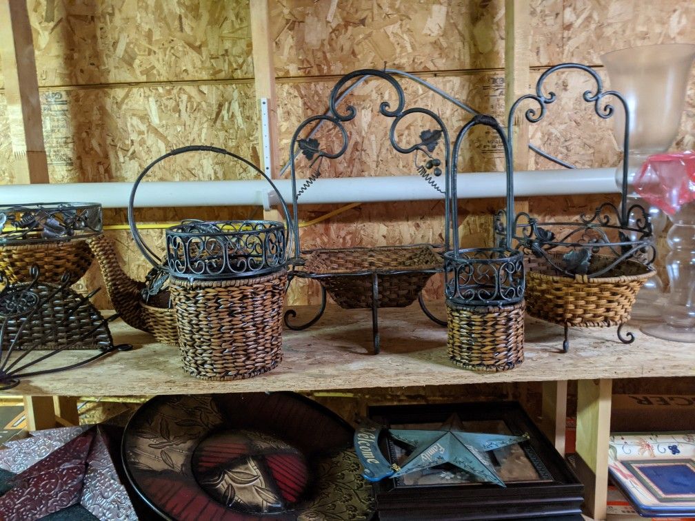 Metal/ wicker baskets
