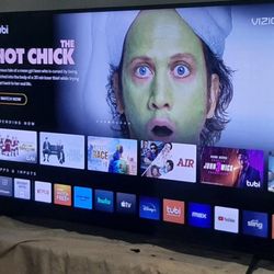 ✴️SMART  CAST  TV  VIZIO  58"  4K  LED  DOLBY  VISION  FULL   UHD   2160P ✴️(NEGOTIABLE ) ✴️✴️