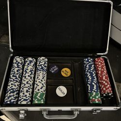 700 Poker Chips