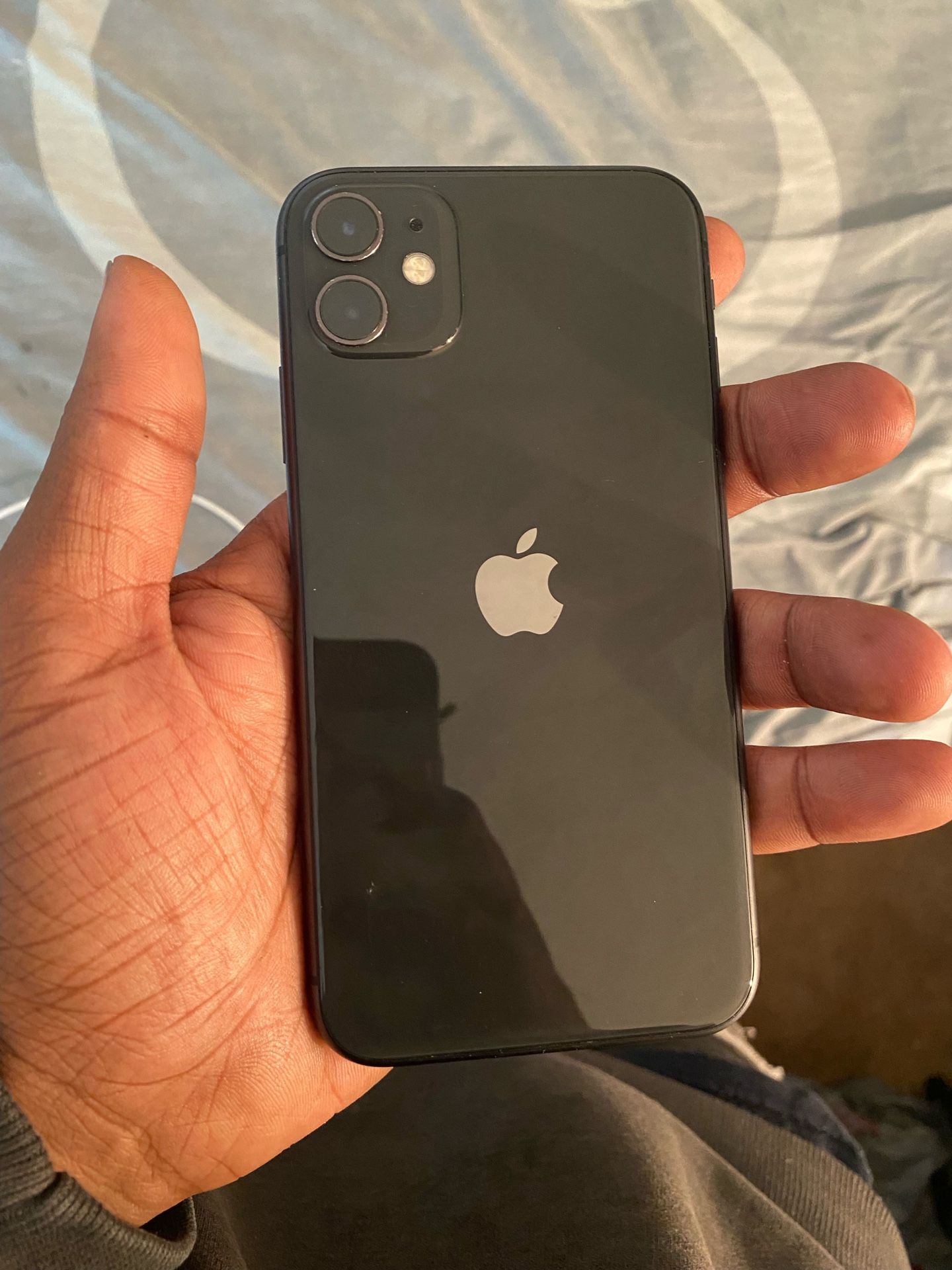 iPhone 11 64gb Unlocked $150