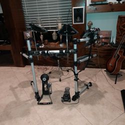 Yamaha DTX500 Digital Drum Set