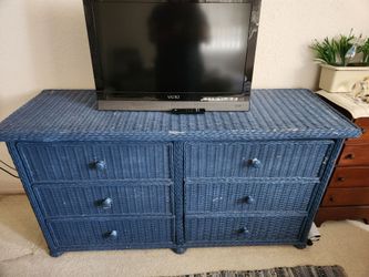 WICKER DRESSER