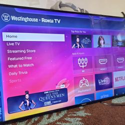 55in Westinghouse Roku Smart Tv Streaming Apps 4k Great  Condition Comes With Swivel Mount Set  No Scratch 