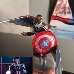 Captain America Marvel Legends 