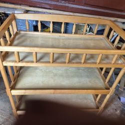 Baby  Changing Table ( Like New)