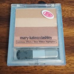 Mary Kate And Ashley Luminous Effects Sheer Ribbon Highlighter 