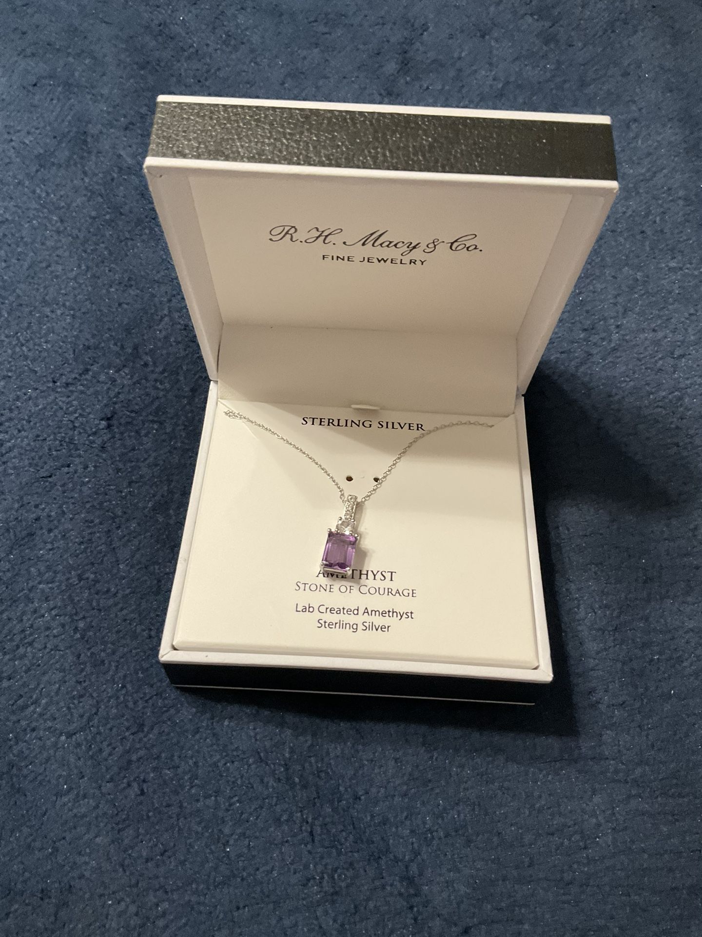 Neckplace
