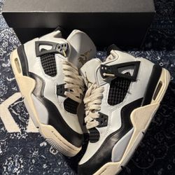 Jordan 4
