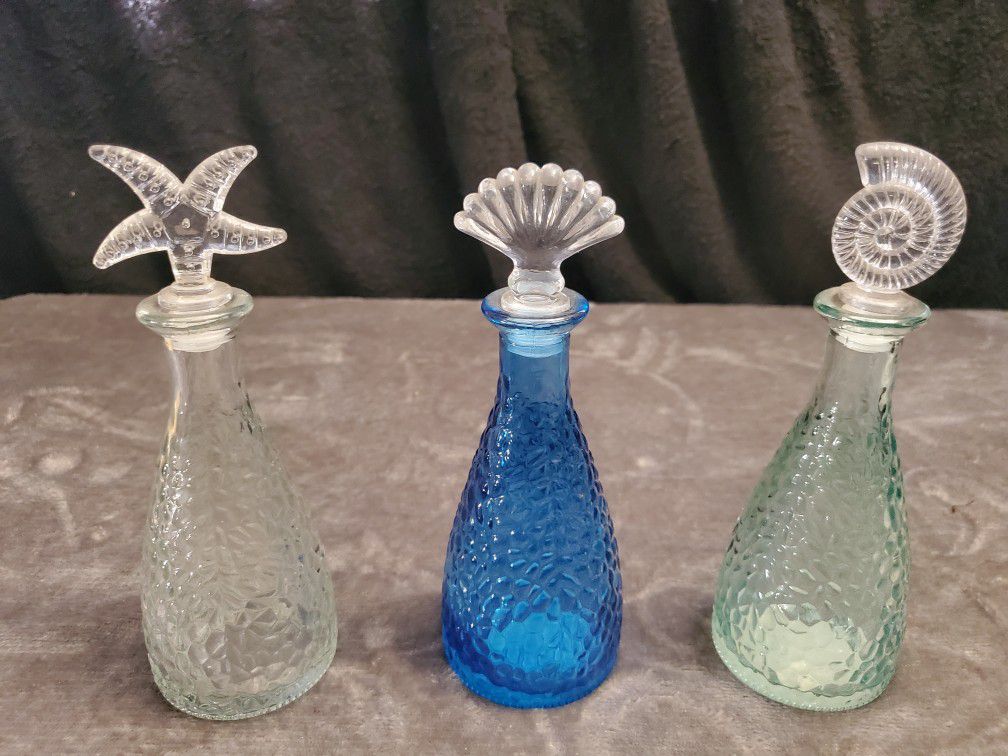 Pebble Textured Seaside Glass Decor Bottles