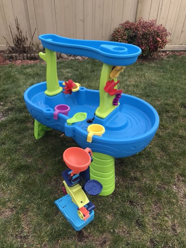 Step2 Rain Showers Splash Pond Water Table For In Olympia Wa Step2 Rain Showers Splash Pond Water Table