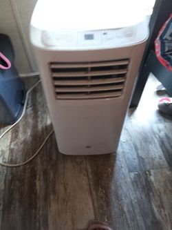 Portable air conditioner