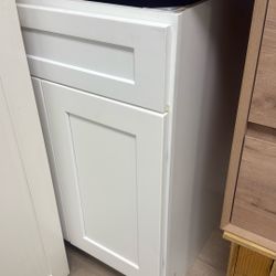199 Base 27 Inch Cabinet
