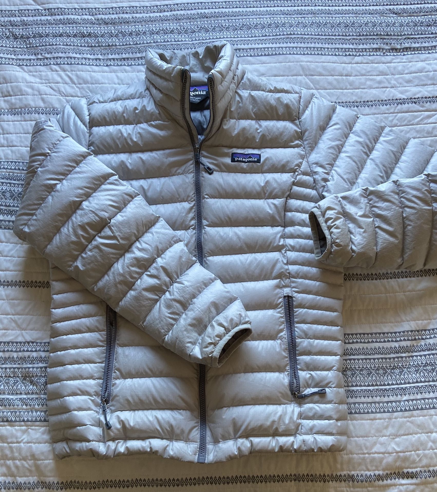 Women’s Patagonia Down Sweater Jacket Puffer