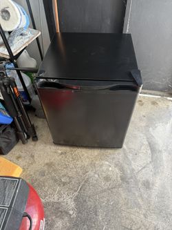 Mini fridge  