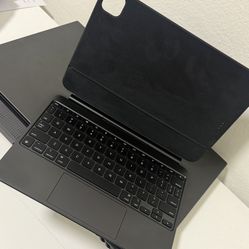 Apple Magic Keyboard for 11-inch iPad Pro / iPad Air – Excellent Condition