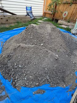 Free Dirt/ Gravel mix