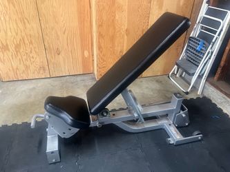 Hammer Strength commercial incline flat bench
