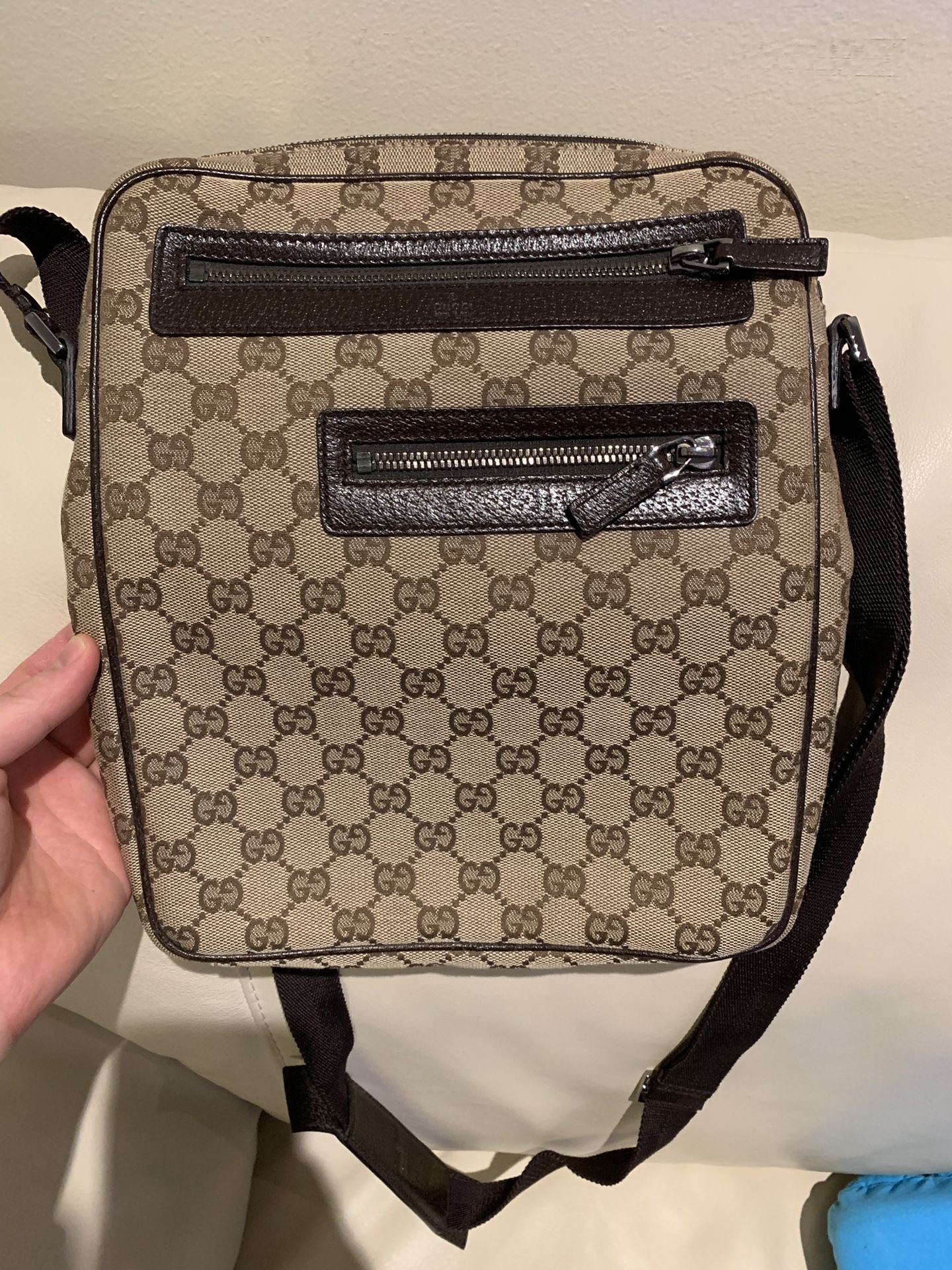 Gucci Messenger bag (New!)