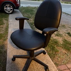 FREE Desk Chair - swivel, rolling, black faux leather