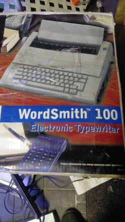 Typewriter WordsSmith 100