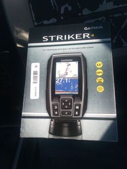 Garmin Striker 4 3.5 fish finder