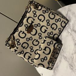 Guess Purse / Wallet