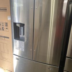 Refrigerator 