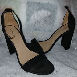 Merona black heels