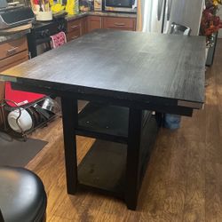 Big Dinning Table