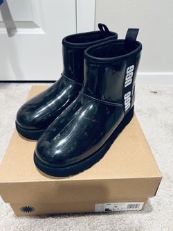 Ugg Boots Size 8 Black